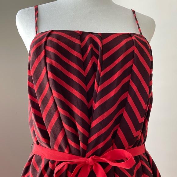 French Connection Dress - Red & Chocolate Brown, Midi, Swing Dress w/ Tie Waist - Picture 3 of 10